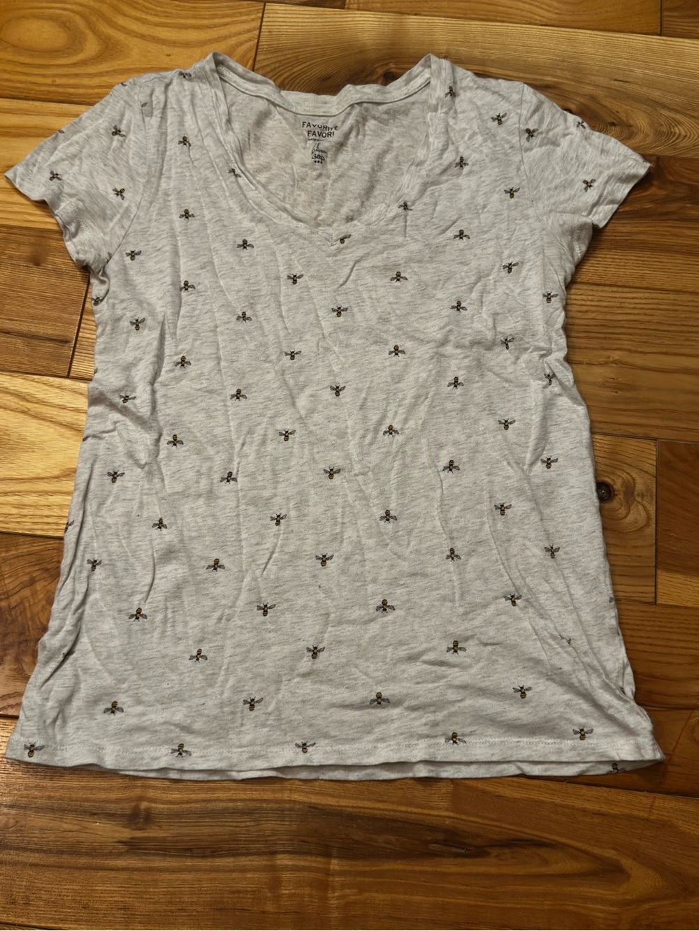 Gap Women’s “Favorite” Tee, Bee Print, Small